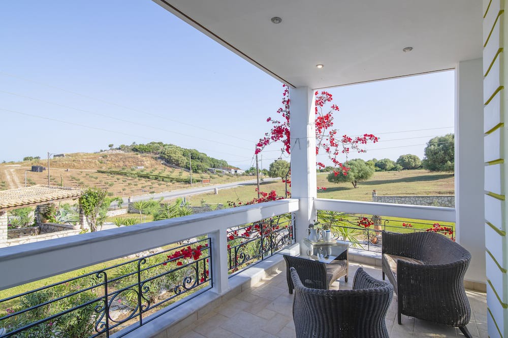 Photo of Patio Balcony in Monastiraki