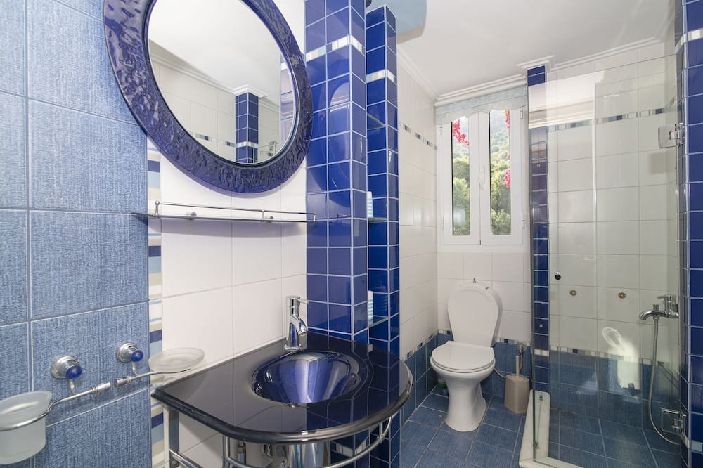 Photo of Bathroom in Monastiraki
