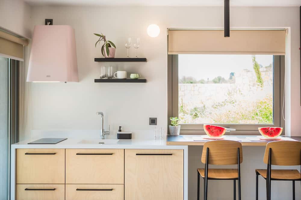 Photo of Kitchen in Khelmata