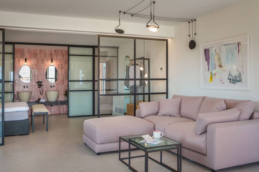 Photo of Livingroom in Khelmata