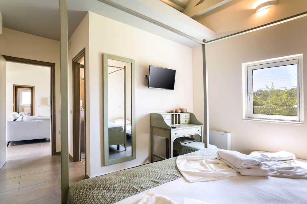 Photo of Bedroom in Messonghi