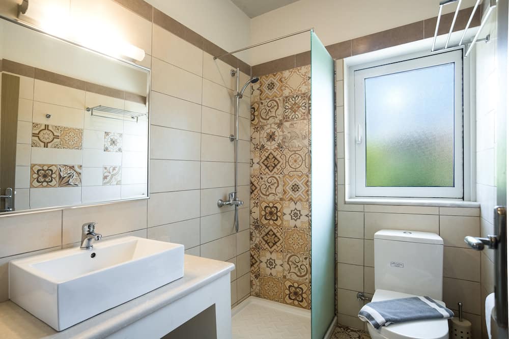 Photo of Bathroom in Messonghi