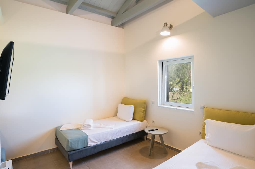 Photo of Bedroom in Messonghi