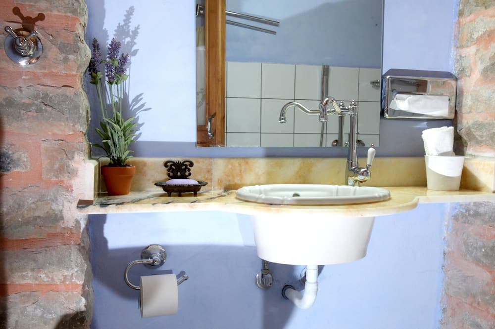 Photo of Bathroom in Anatoli