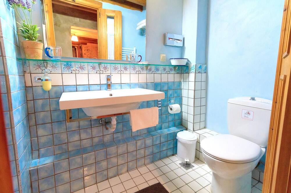 Photo of Bathroom in Anatoli