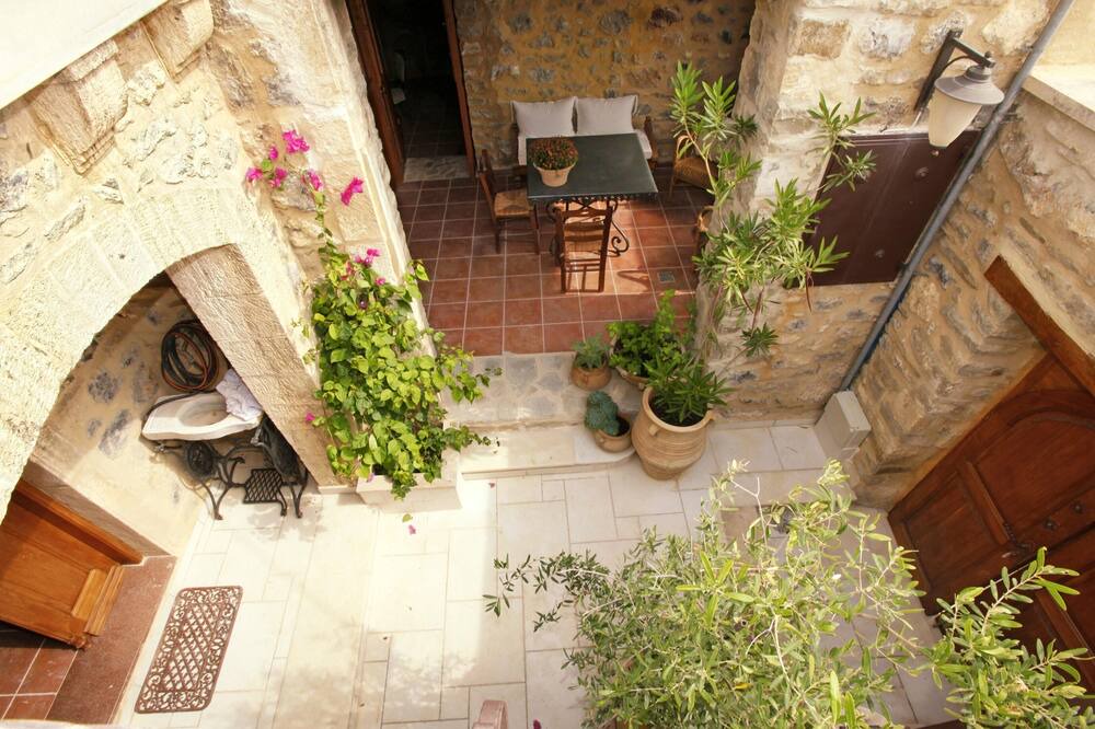 Photo of Outdoor in Anatoli
