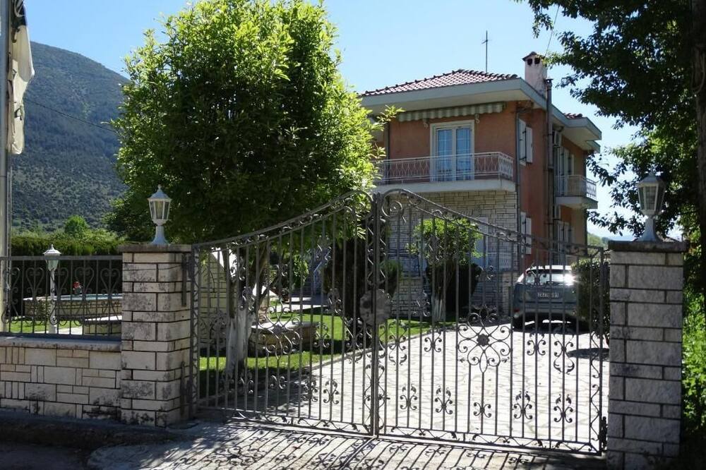 Photo of Outdoor in Ioannina Town Centre