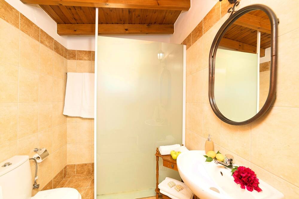 Photo of Bathroom in Drakona