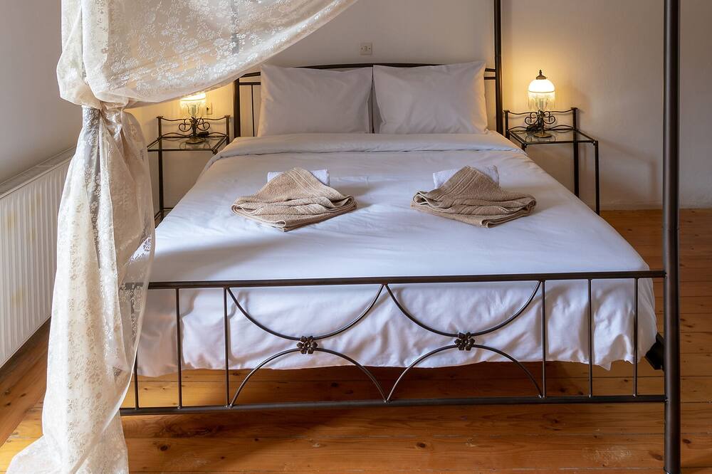 Photo of Bedroom in Archanes