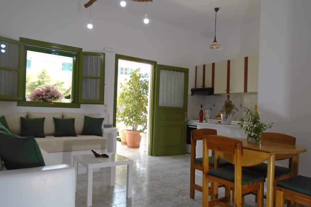 Photo of Livingroom in Alinda