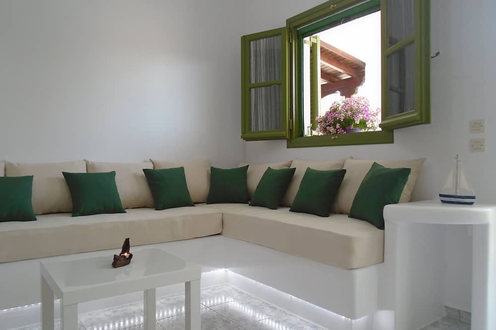 Photo of Livingroom in Alinda