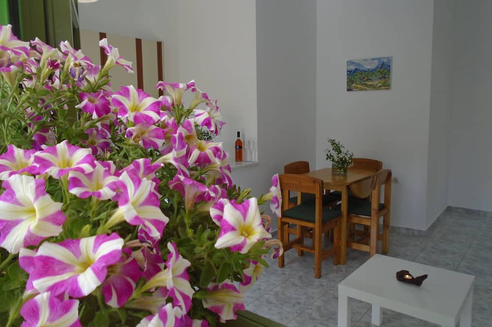 Photo of Others in Alinda