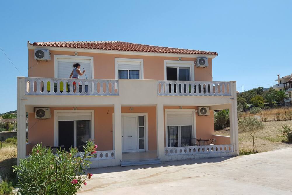 Photo of Outdoor in Skala Neon Kidonion