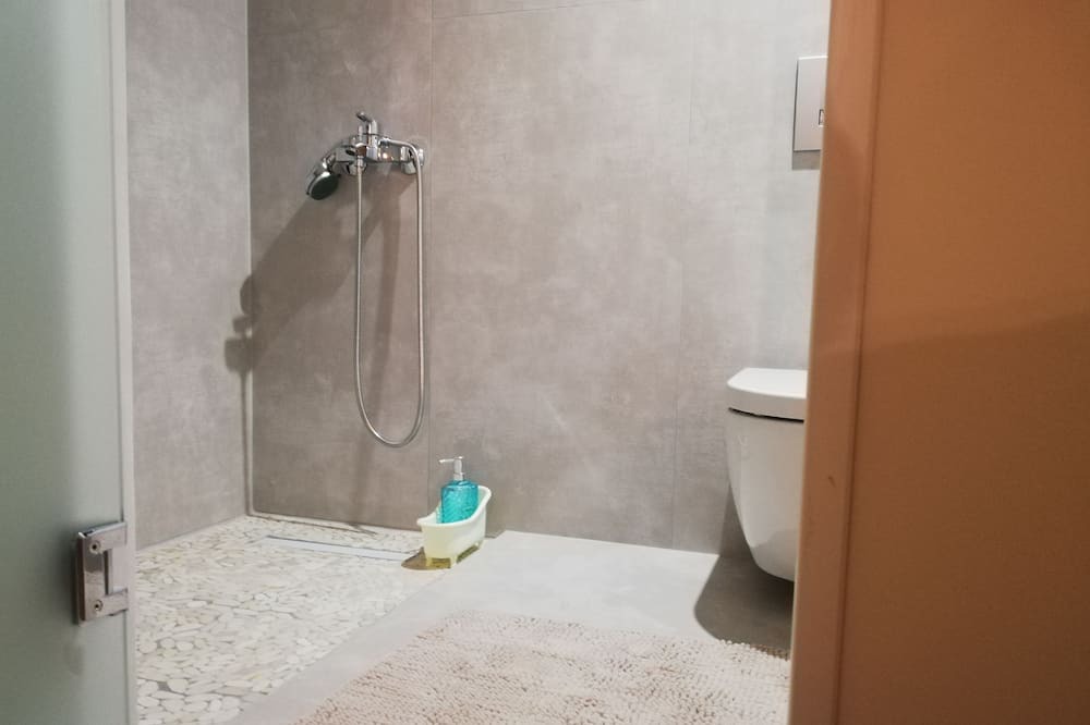 Photo of Bathroom in Mochos