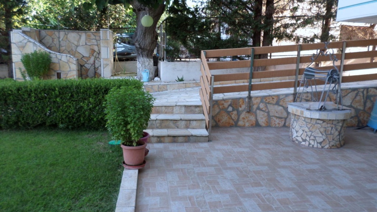 Photo of Outdoor in Lepreo