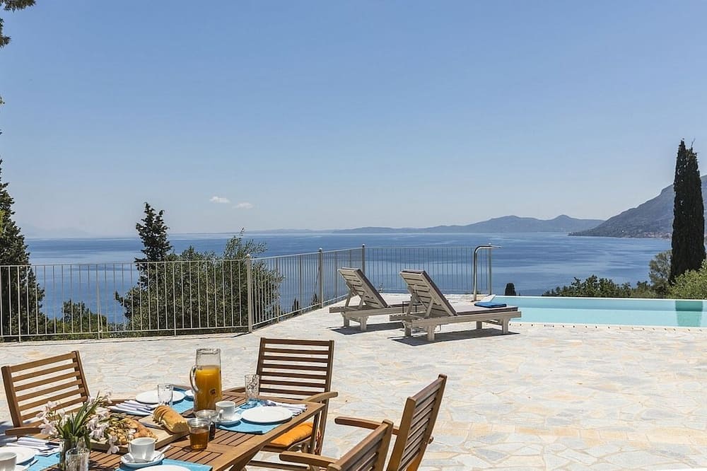 Photo of Patio Balcony in Perama