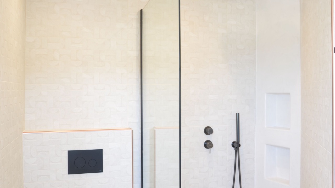 Photo of Bathroom in Ios
