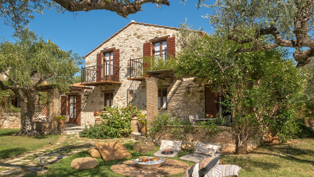 Photo of Outdoor in Neromilos