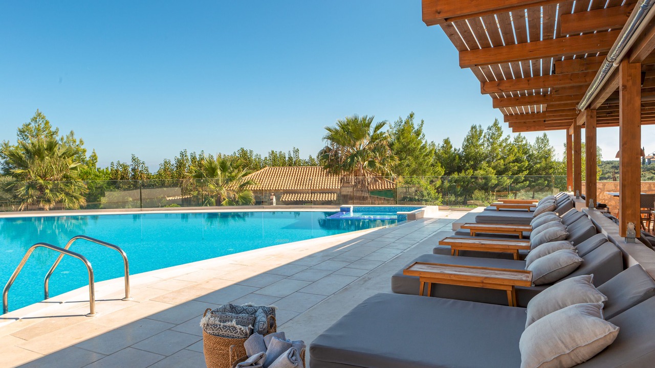 Photo of Outdoor in Neromilos