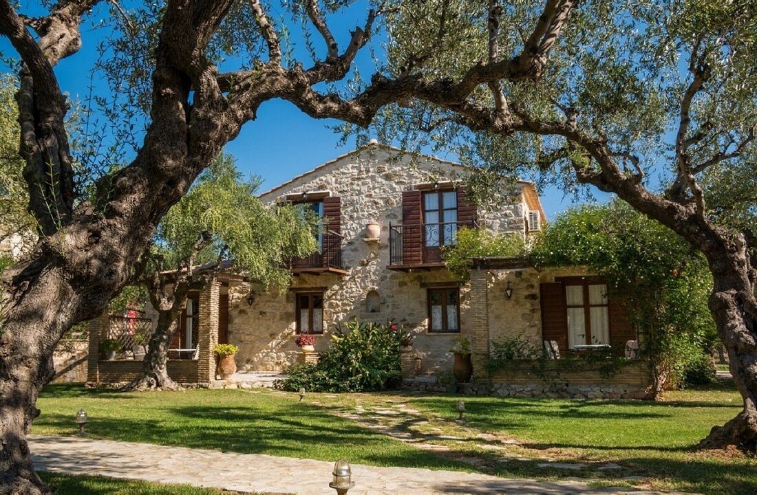 Photo of Outdoor in Neromilos
