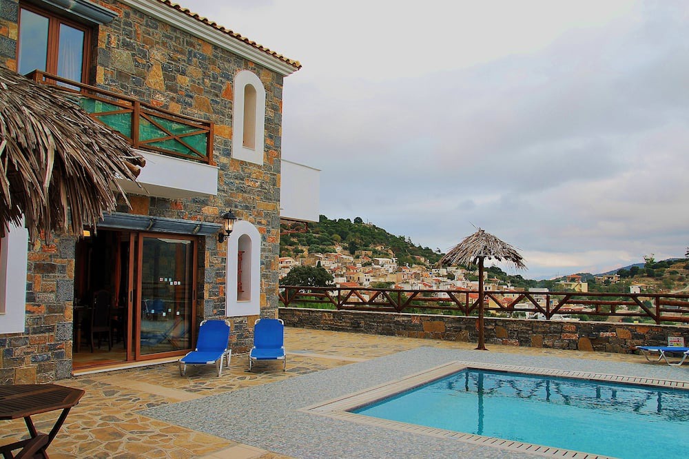 Photo of Outdoor in Prina