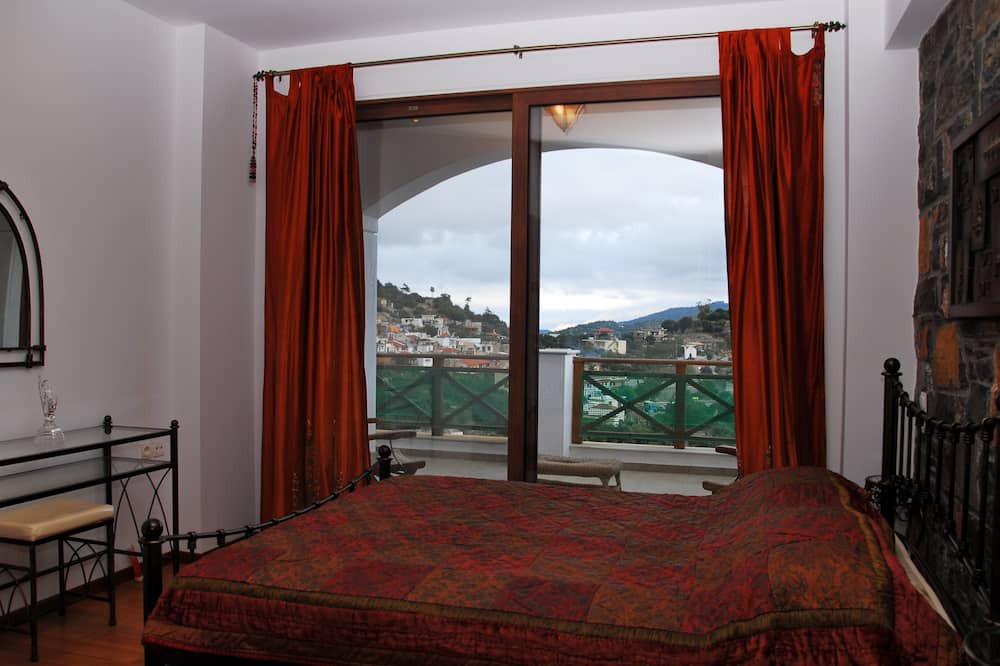 Photo of Bedroom in Prina