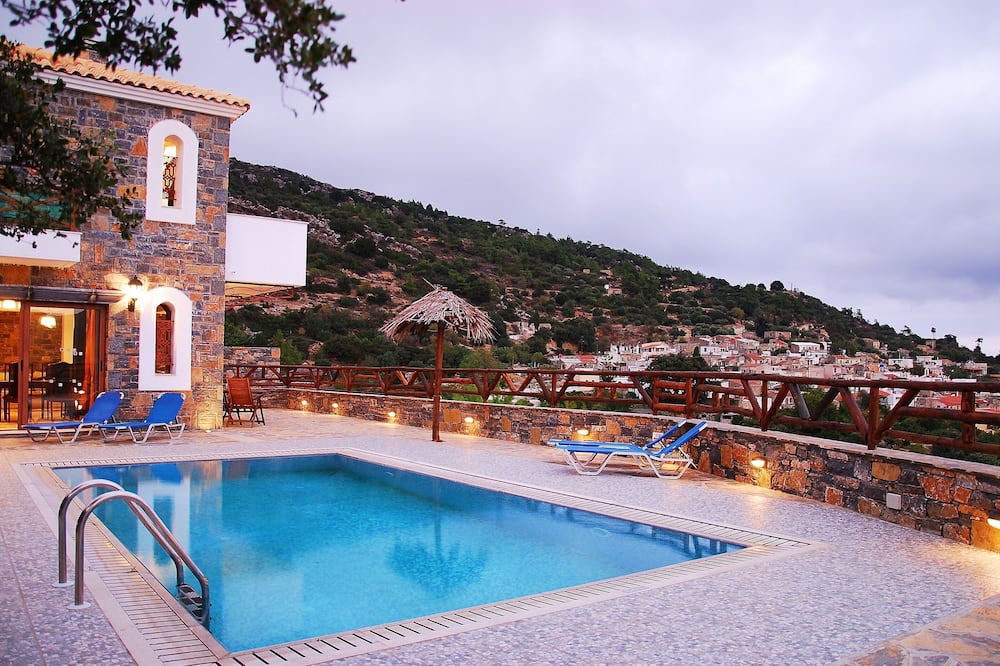 Photo of Outdoor in Prina