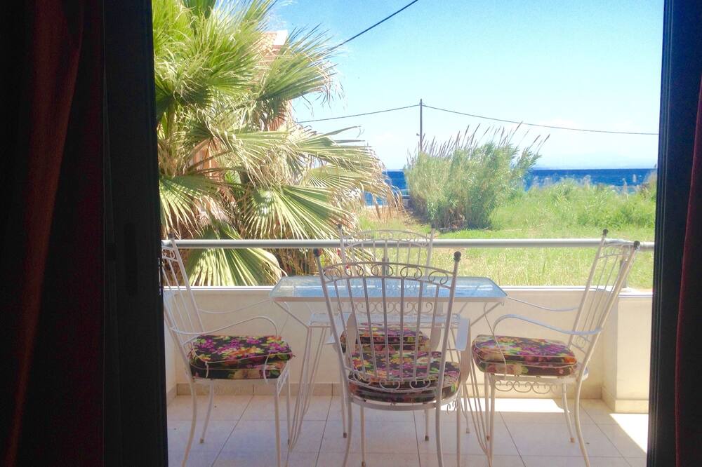 Photo of Patio Balcony in Skala Neon Kidonion
