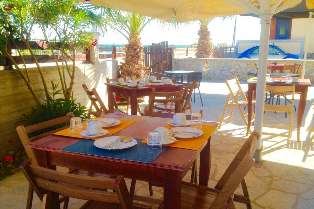 Photo of Patio Balcony in Skala Neon Kidonion