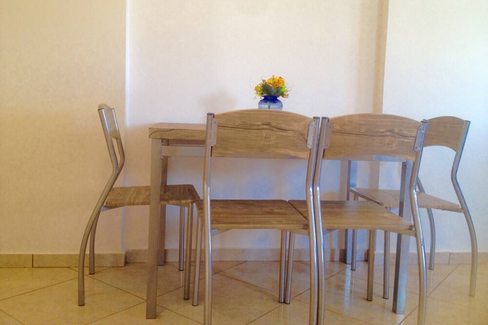 Photo of Kitchen in Skala Neon Kidonion