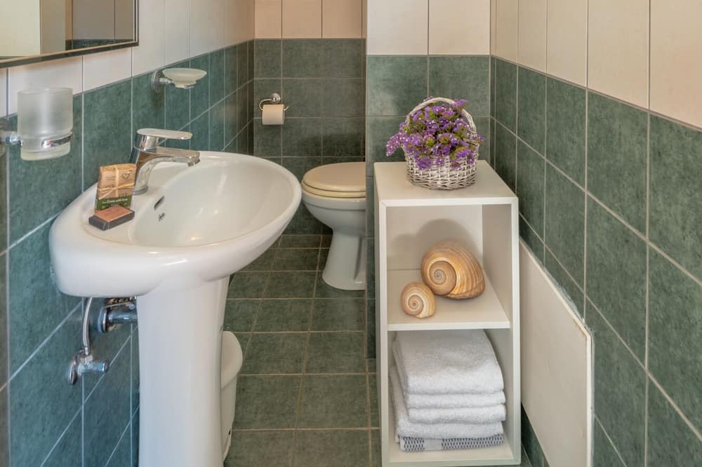 Photo of Bathroom in Old Hersonissos