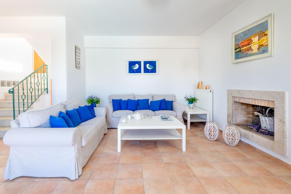 Photo of Livingroom in Old Hersonissos