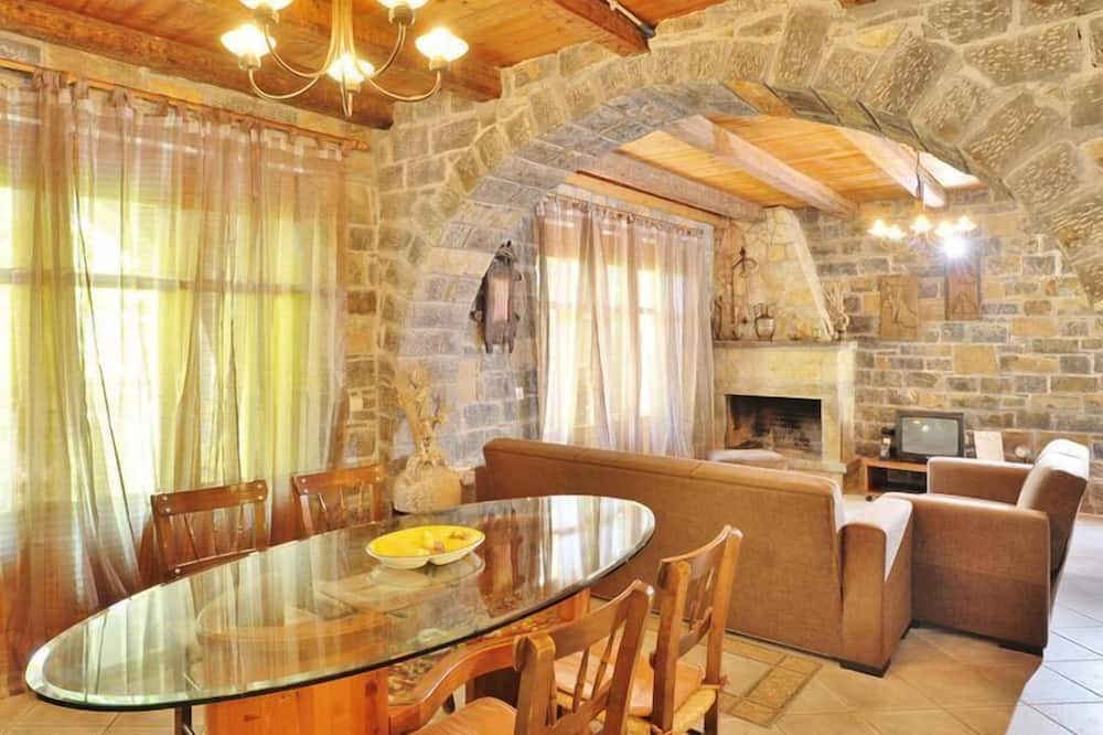 Photo of Bedroom in Prina
