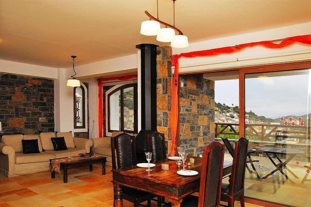 Photo of Bedroom in Prina