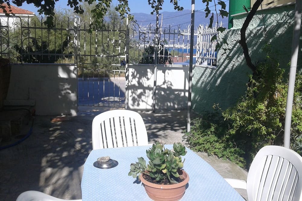 Photo of Patio Balcony in Pella Region