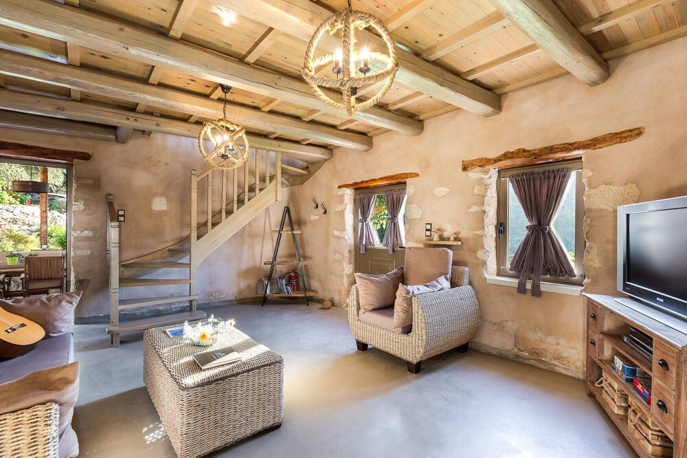 Photo of Livingroom in Yerolakkos