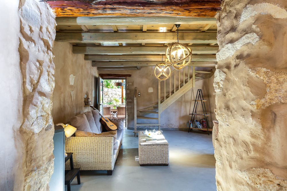 Photo of Livingroom in Yerolakkos