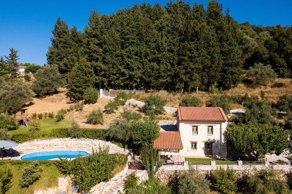 Photo of Outdoor in Yerolakkos
