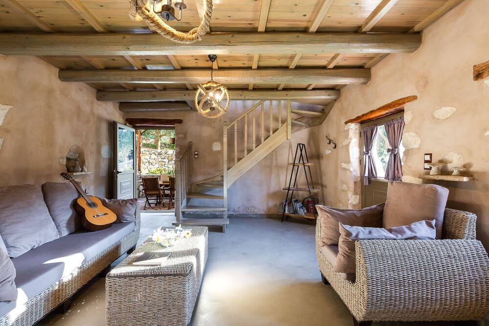 Photo of Livingroom in Yerolakkos