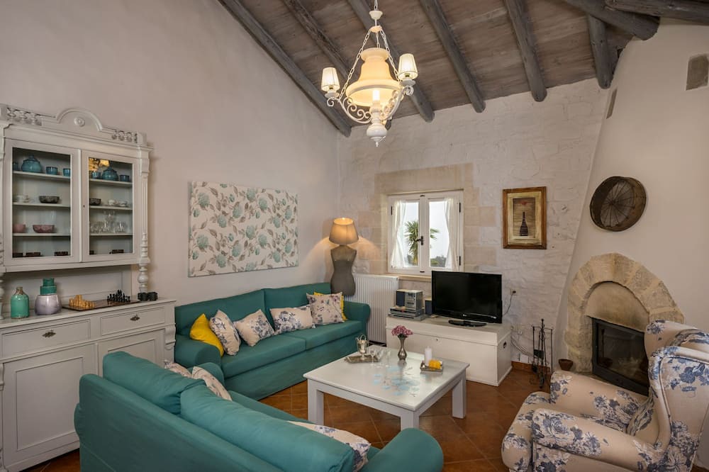 Photo of Livingroom in Filippos
