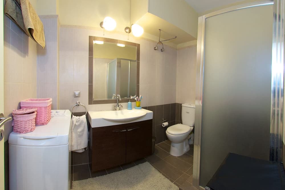 Photo of Bathroom in Logarata
