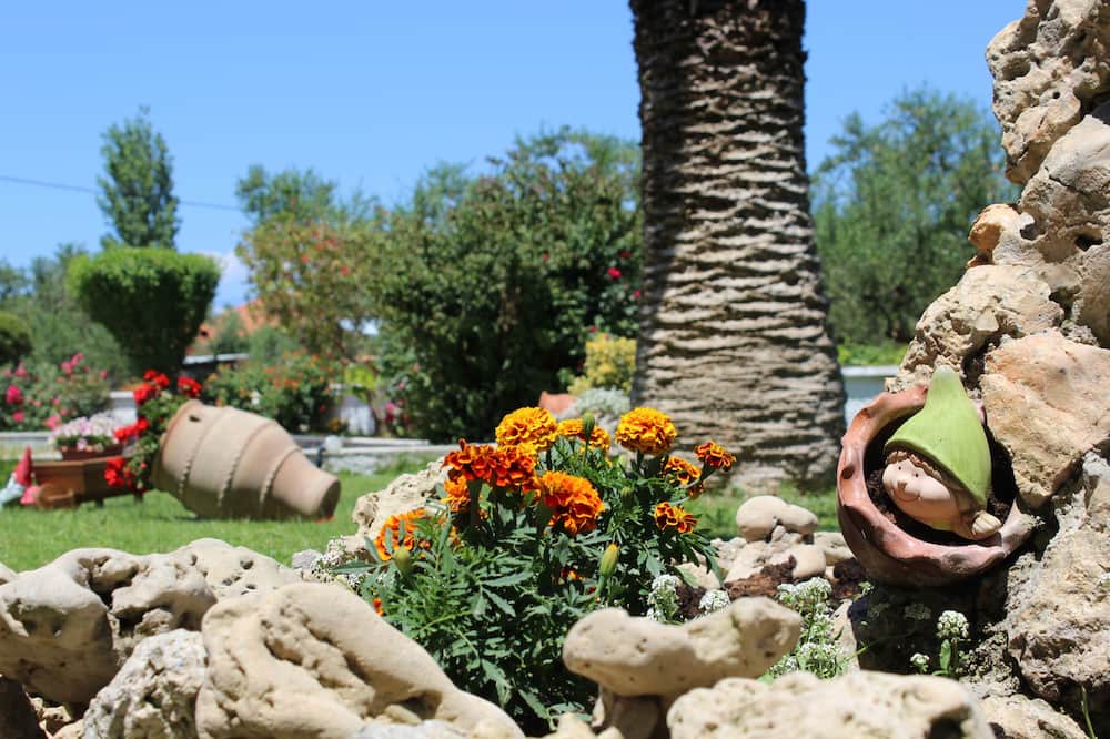 Photo of Outdoor in Amoudi