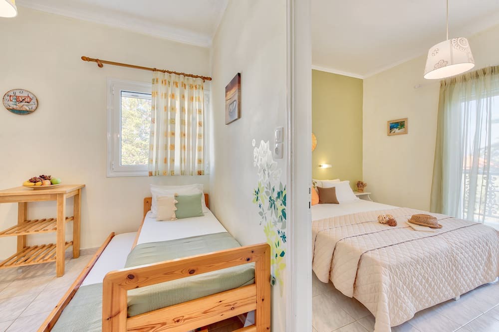 Photo of Bedroom in Amoudi