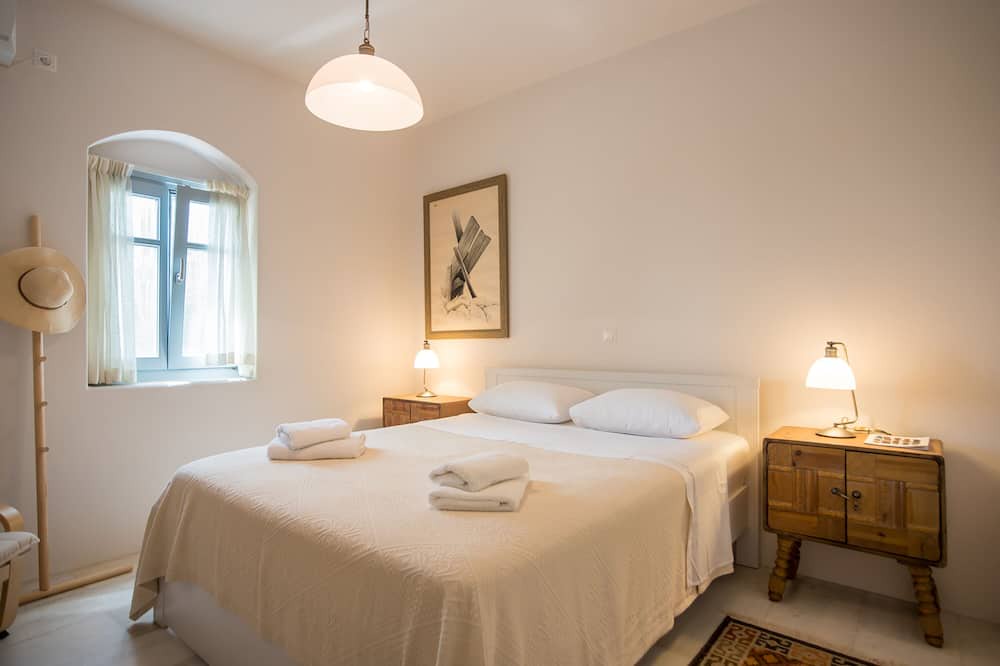Photo of Bedroom in Ampelas