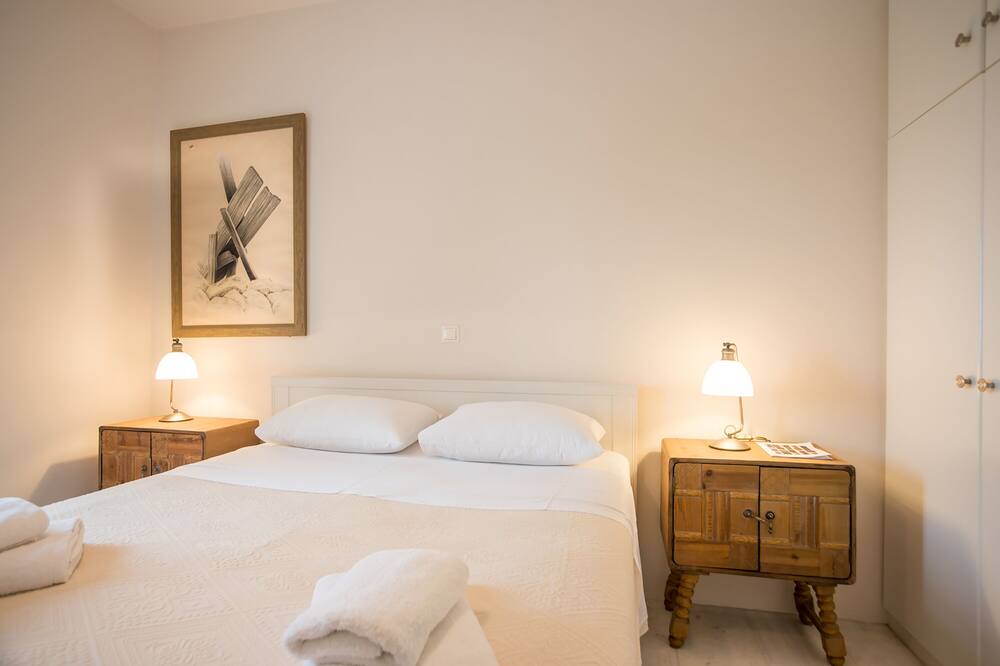 Photo of Bedroom in Ampelas