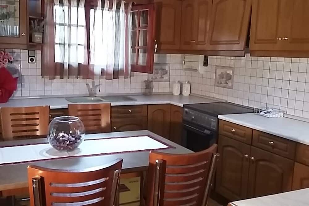 Photo of Kitchen in Lefkimmi