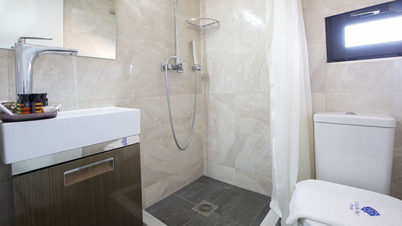 Photo of Bathroom in Evgiros