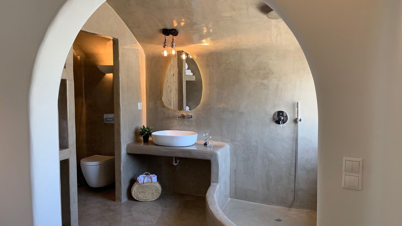 Photo of Bathroom in Kamari