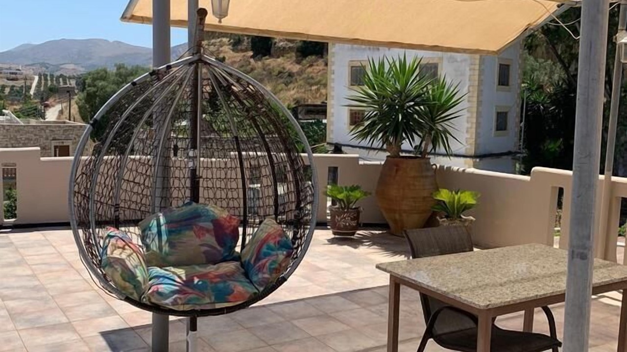 Photo of Patio Balcony in Pitsidia