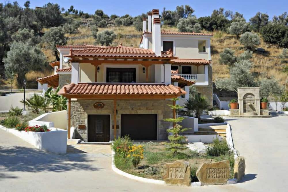 Photo of Outdoor in Kerveli